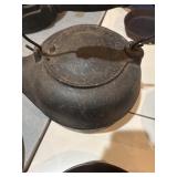 Dixie Cleveland Tenn cast iron coffee/tea pot #8