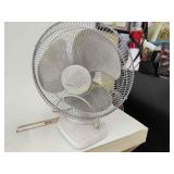 Oscillating fan