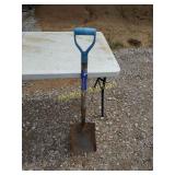 Square shovel