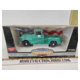 1/18th Ertl 1955 Chevy 3100 stepside