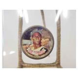 Roberto Clemente 1964 Topps coin estimate $60