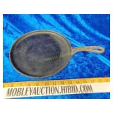 Antique Gate marked cast iron skillet