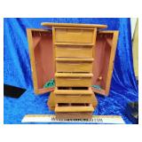 Jewelry box