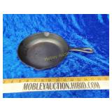 #5 Cast iron pan