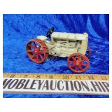Heavy diecast fordson tractor