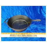 Beautiful large cast iron chicken fryer