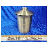 Gevalia stainless container seals good
