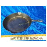 1800s Gate Marked cast iron skillet