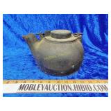 Cast iron kettle