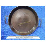 Rare Lodge #20 hotel cast iron skillet does have