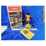 Enemee Mr Peanut peanut butter maker with
