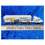 Ertl John Deere semi