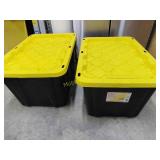 2 totes 1 lid has crack