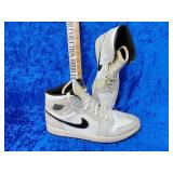 Nike Air Jordan 1 retro highs white elephant size