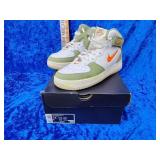 Nike Air Force 1 mid QS size 7 1/2