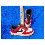 Nike Air Force 1 low gym red size 9