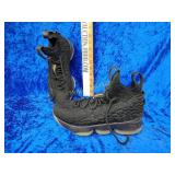 LeBron 15 high size 6 and 1/2y