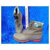 Tommy Hilfiger boots size 13 like new