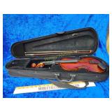 Like new violin with case