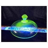 UV reactive glass lid