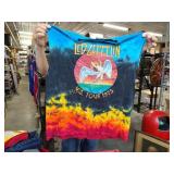 Led Zeppelin shirt sleeves was cut off