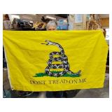Don't tread on me flag