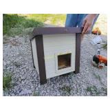 Cat house vinyl for outdoor