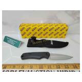 New buck knife with box and sheath