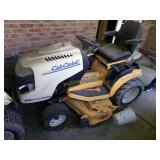 HEAVY DUTY 2550 CUB CADET MOWER-NEEDS BATTERY