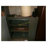 METAL 3 SHELF CABINET
