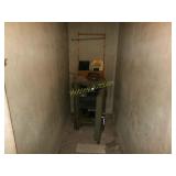 HEAVY SAFE-IN CLOSET