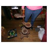 WOODEN PLANT STAND