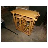 BAR STOOL/TABLE SET