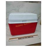 Rubbermaid Cooler