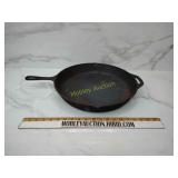 Huge 15 in across Lodge cast iron skillet