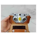Vintage camera with 2 lenses
