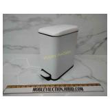 Small metal trash can soft closed lid