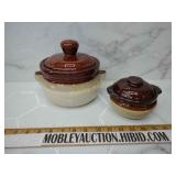 2 Vintage pots with lids
