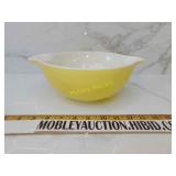 Pyrex mixing bowl