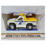Vintage Nylint Napa truck diecast