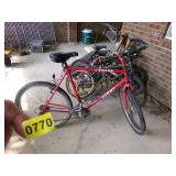 RINCON GIANT BIKE-PORCH