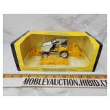 Ertl 16th scale Cub cadet lawn tractor set