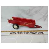 International manure spreader 16th scale