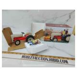 Ertl Foxfire farm Ford tractor and figures