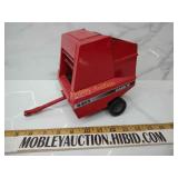 8465 Case baler