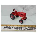 Ertl Farmall model A 16th scale