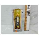 1/18th scale gas pump Die Cast