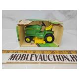 Ertl John Deere lawn garden tractor diecast 1/16