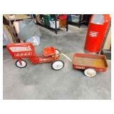 Vintage Murray Pedal tractor & wagon