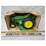 Ertl 1949&54 John Deere model r TR tractor